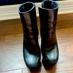 Black Jessica Simpson ankle boots